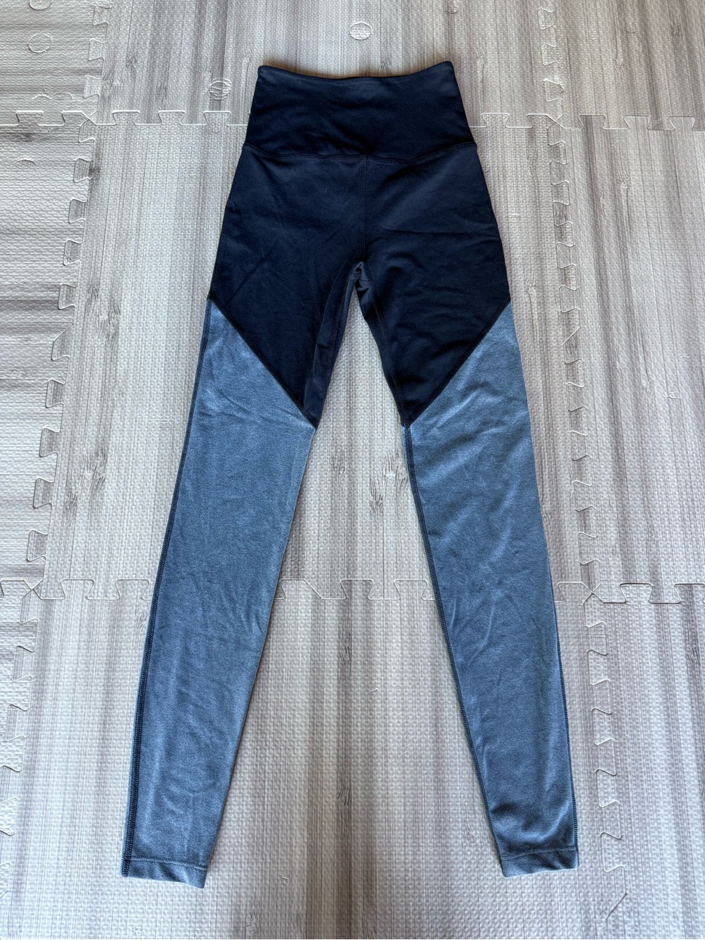 Beyond Yoga Two-Tone High Waist Leggings -Light Blue and Navy